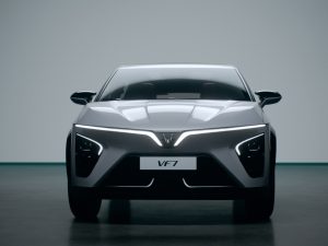 Thiết kế VF 7 vẫn sở hữu dải đèn LED hình chữ “V” đặc trưng